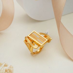 Gold Knot Ring
